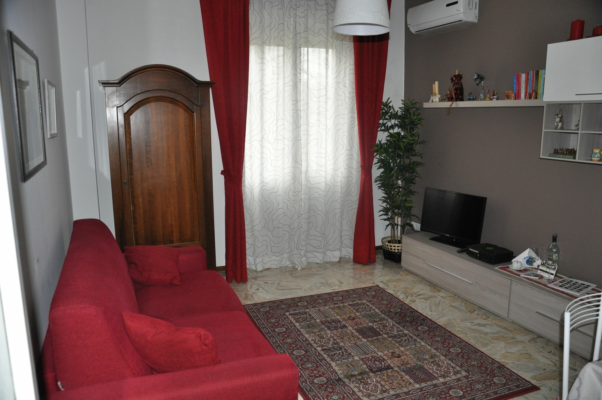 A Casa Di Franci Apartment Parma Exterior photo